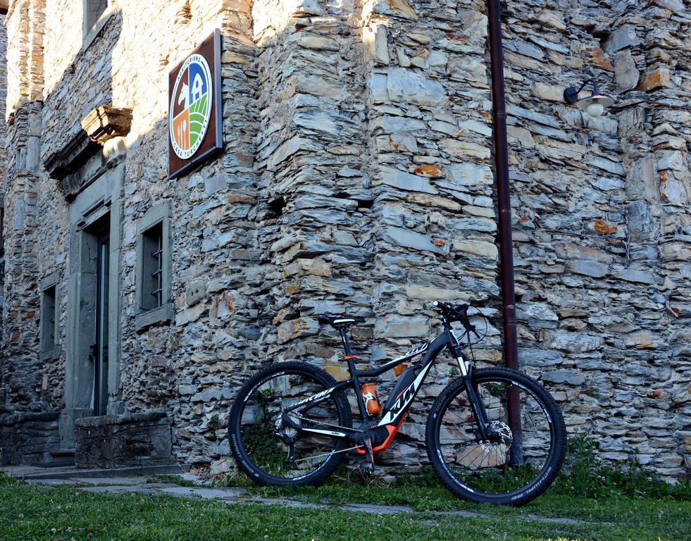 Agriturismo Casa Turchetti Comano Kültér fotó