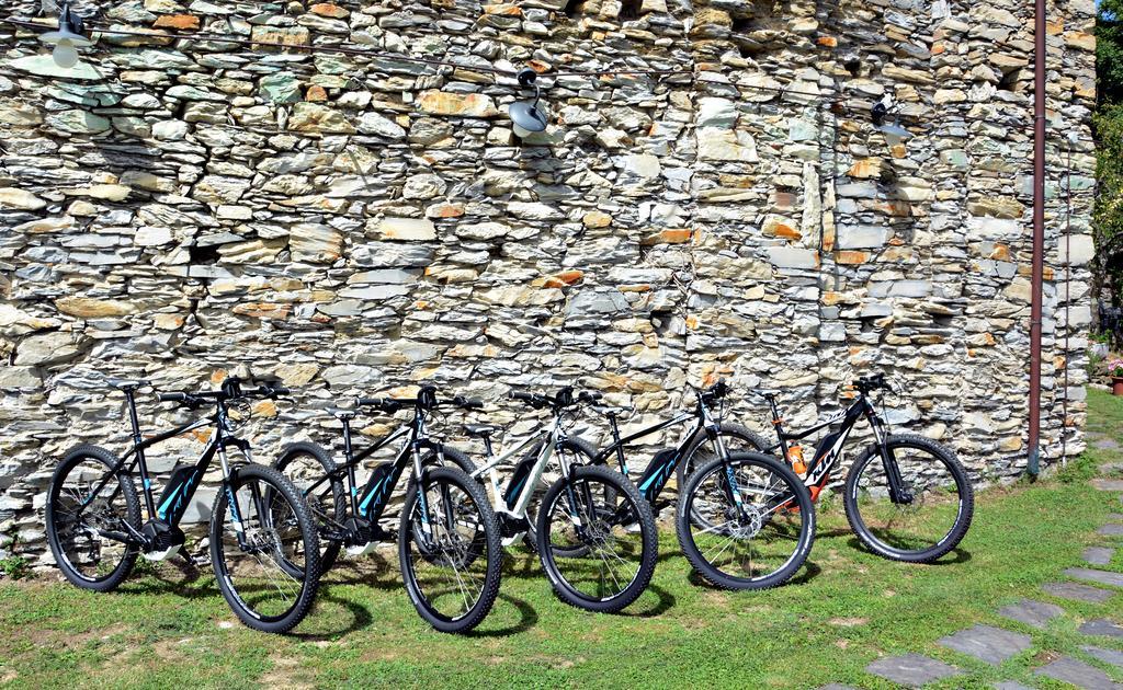 Agriturismo Casa Turchetti Comano Kültér fotó