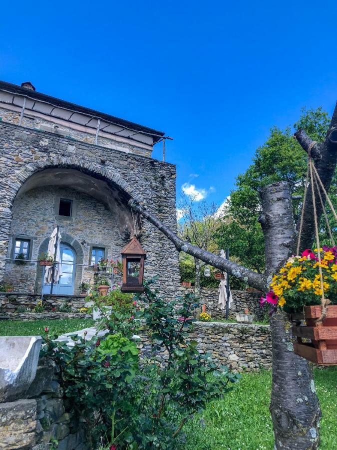 Agriturismo Casa Turchetti Comano Kültér fotó